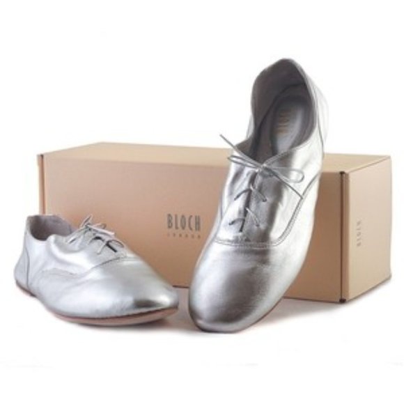 Bloch Shoes - BLOCH Street Shoe Brogue/Jazz Silver Size 37